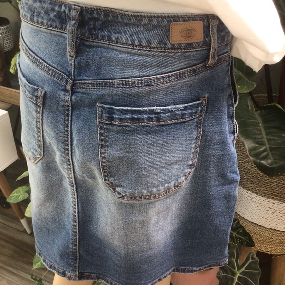 Sofia Jean denim mini skirt - Picture 5 of 11